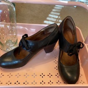 Clarks Women's Town Cloak Pump